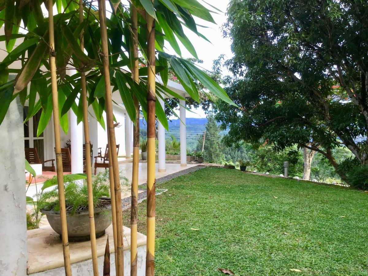 Amandari Holiday Villa Gelioya Exteriér fotografie