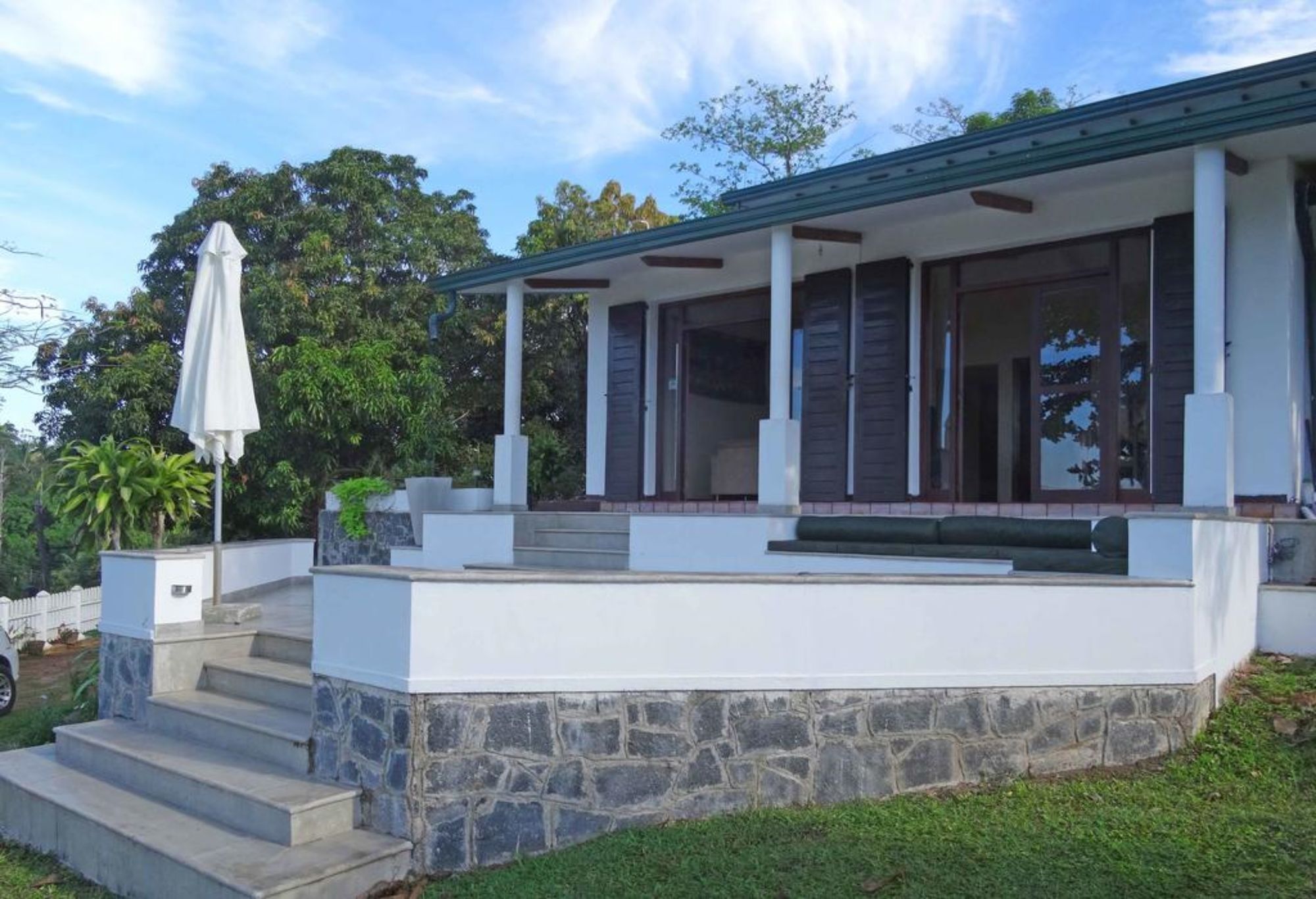 Amandari Holiday Villa Gelioya Exteriér fotografie